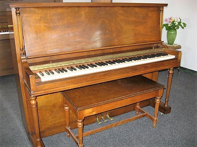 Gulbransen Upright Piano